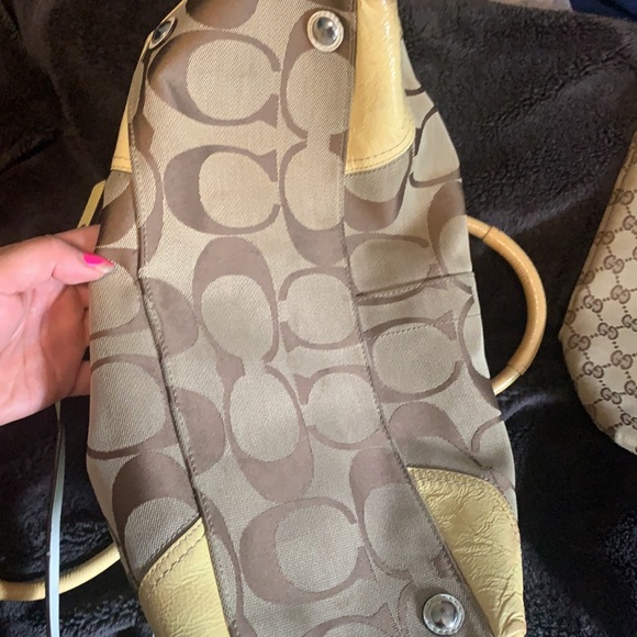 Authentic- coach vintage bag! - Picture 4 of 4